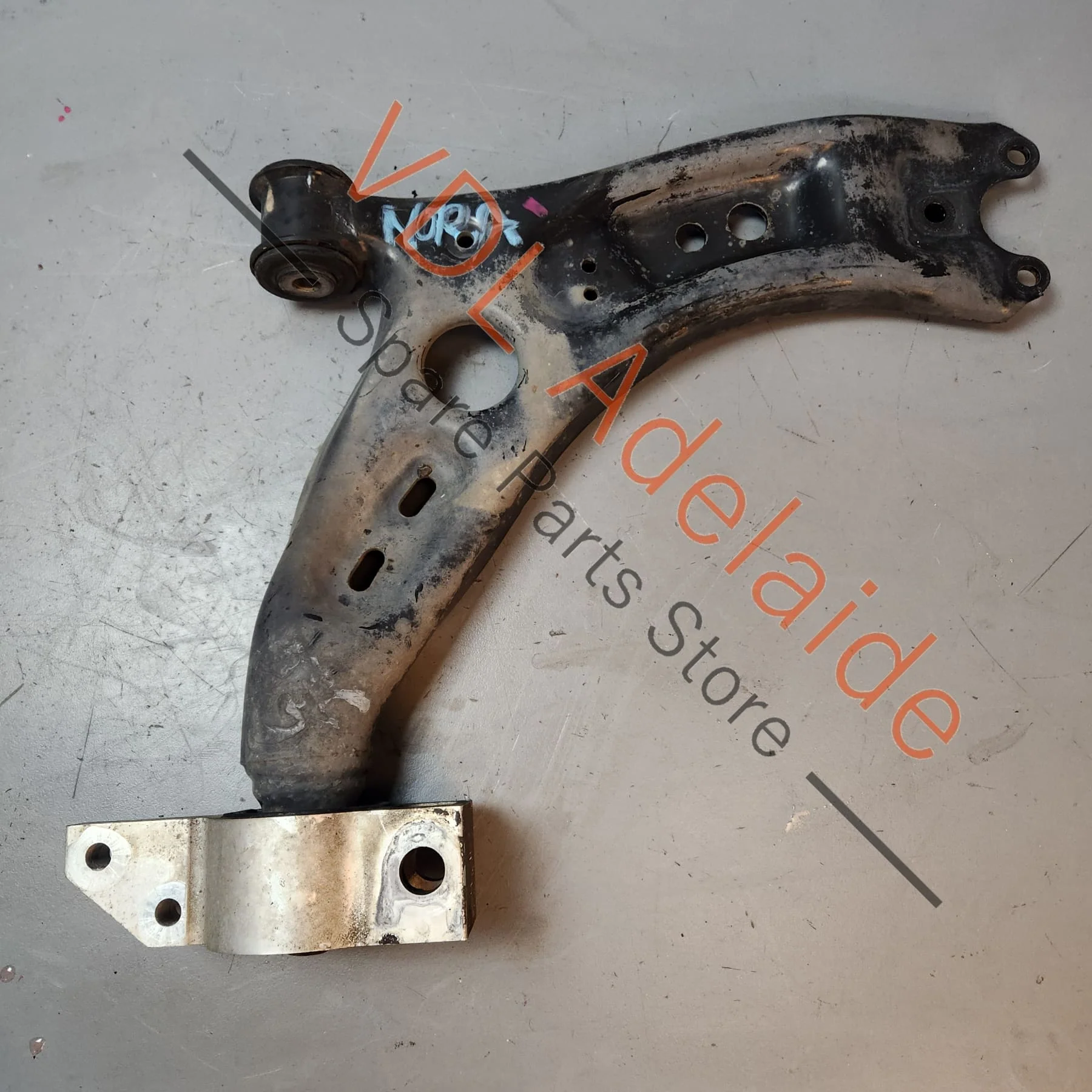 VW Golf MK6 Right Front Lower Control Arm Wishbone 1K0407152BC