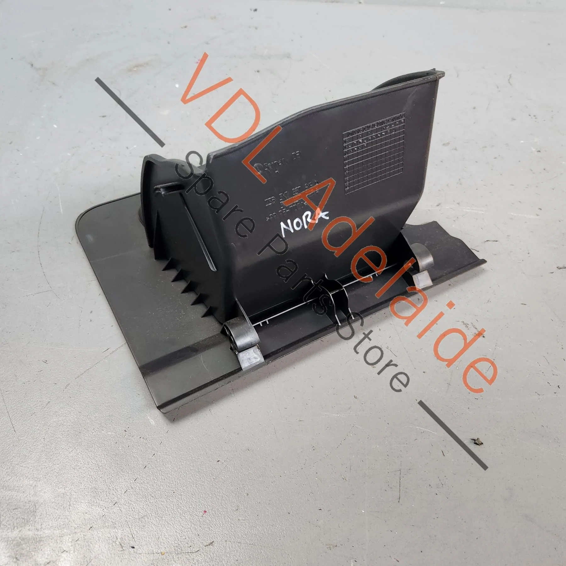 VW Golf MK6 Drivers Glove Box Compartment 5K2857919D  82V - Image 3