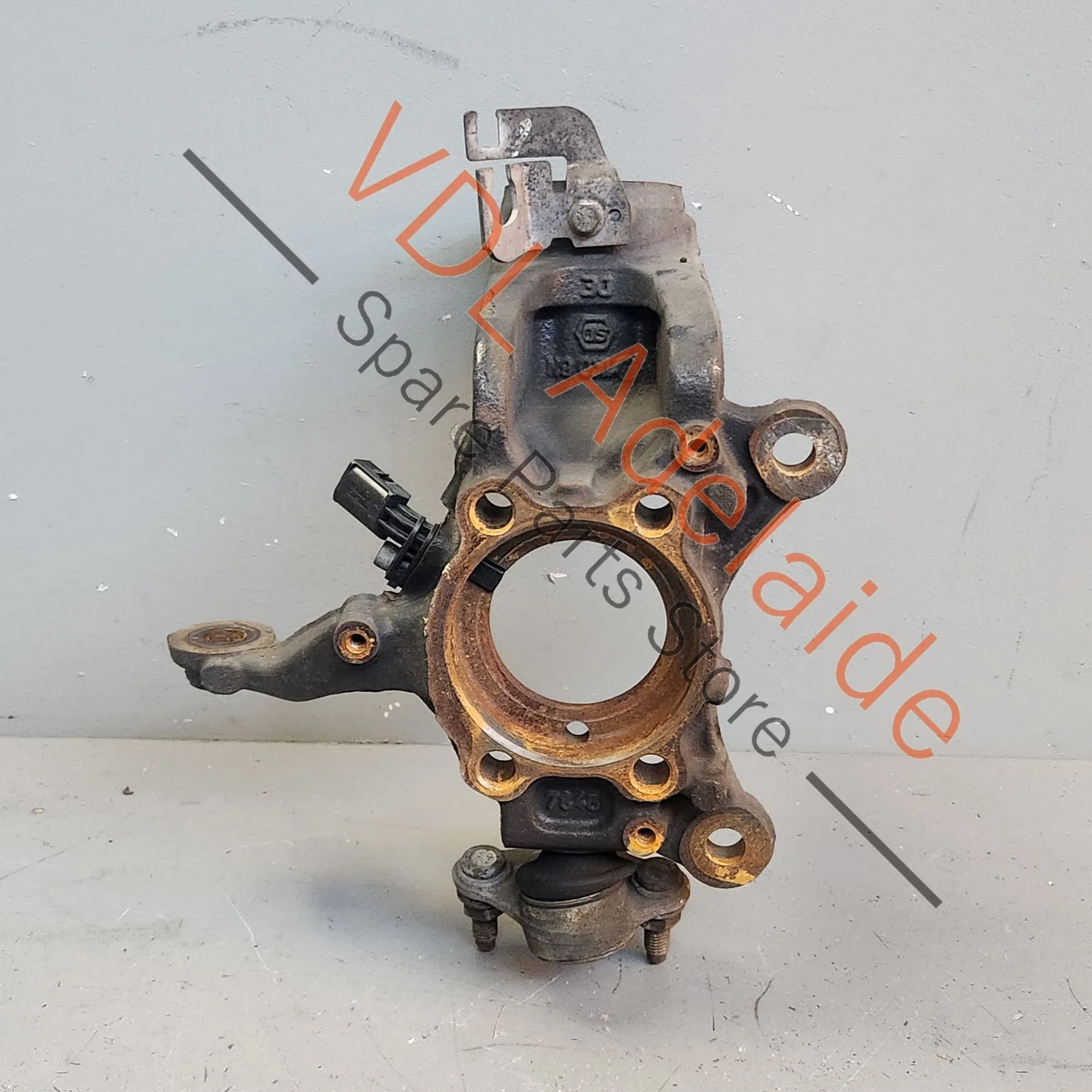 VW Golf Front Right Hub Knuckle Wheel Bearing Housing 1K0407256AA - Image 5