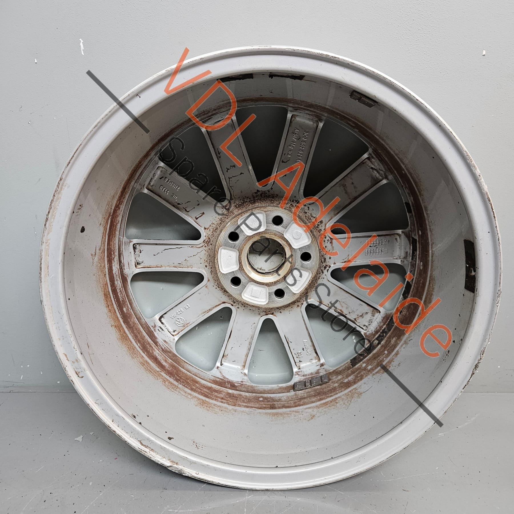 VW Passat R36 OMANYT Alloy Wheel 18 x 8 ET44 Genuine OEM Ronal 3C0601025AG 3C0601149R 8Z8 #02 - Image 11