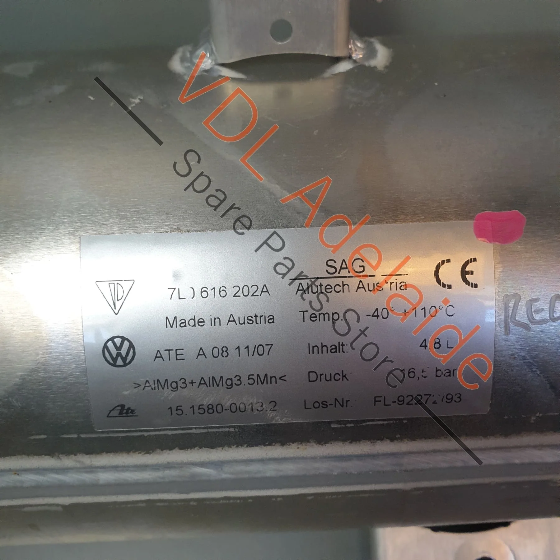 VW Touareg 7L Rear Air Suspension Pressure Accumulator 7L0616202A - Image 2