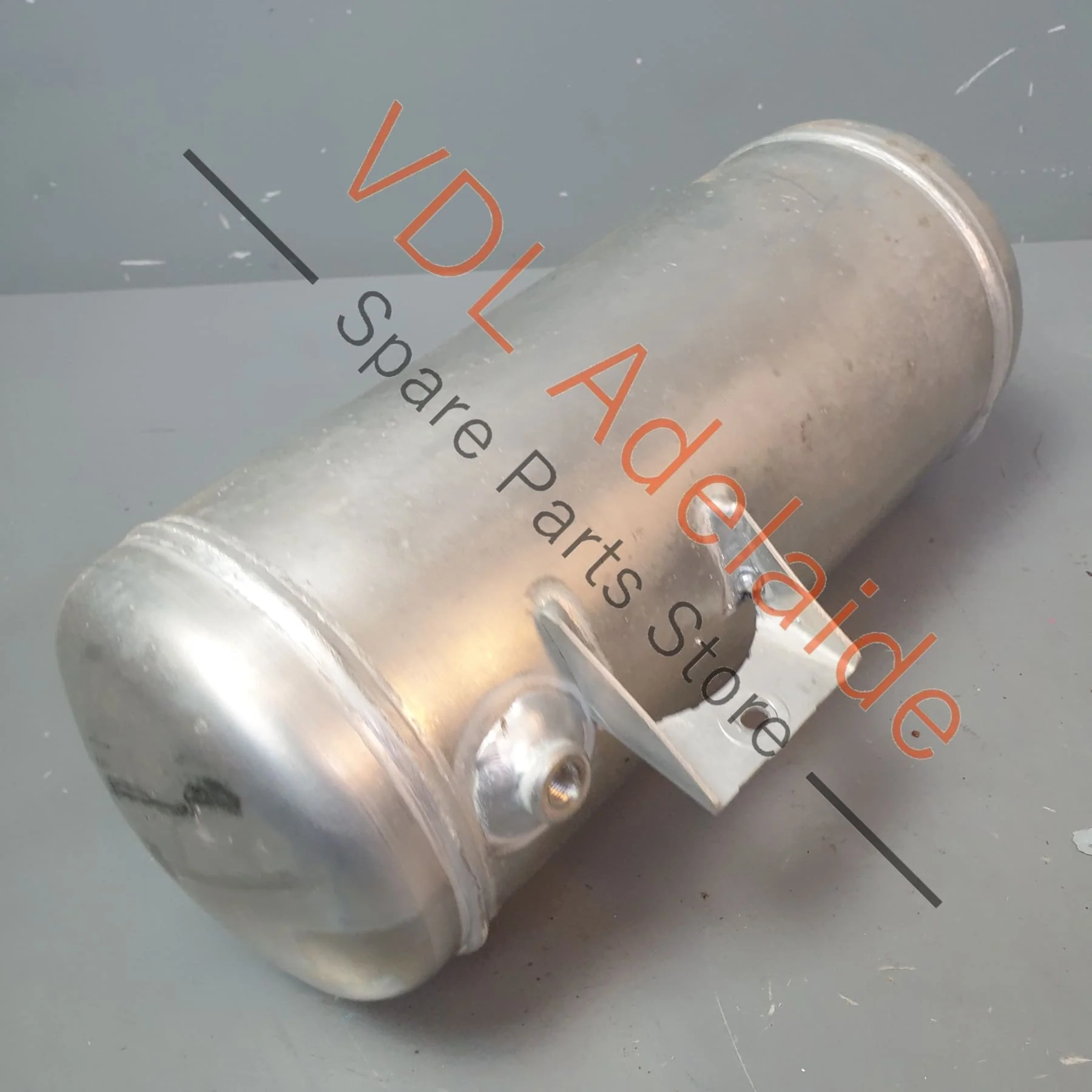 VW Touareg 7L Rear Air Suspension Pressure Accumulator 7L0616202A - Image 4