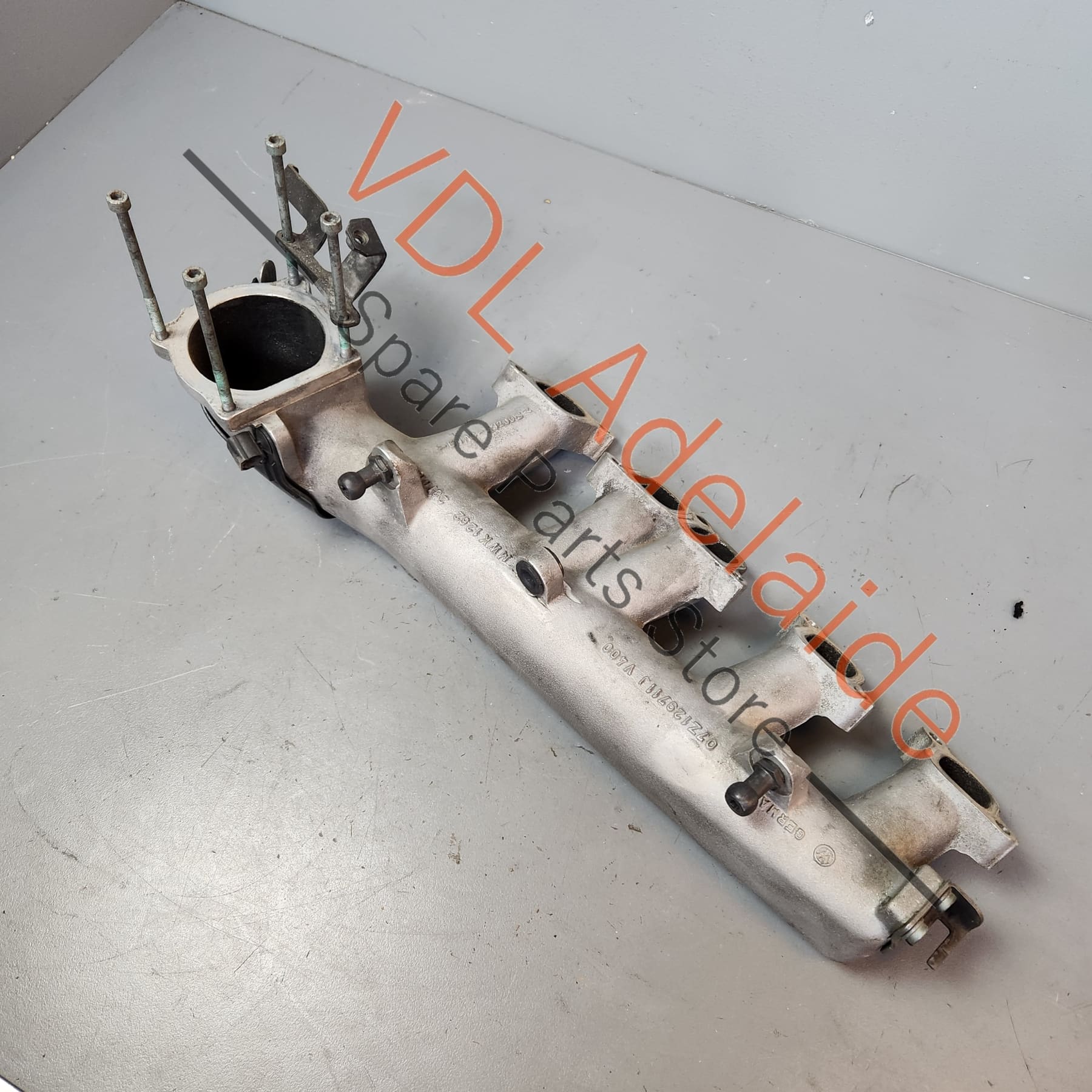 VW Touareg Aluminium Inlet Manifold Left Side for V10 & R50 07Z129711J 07Z129711P - Image 2
