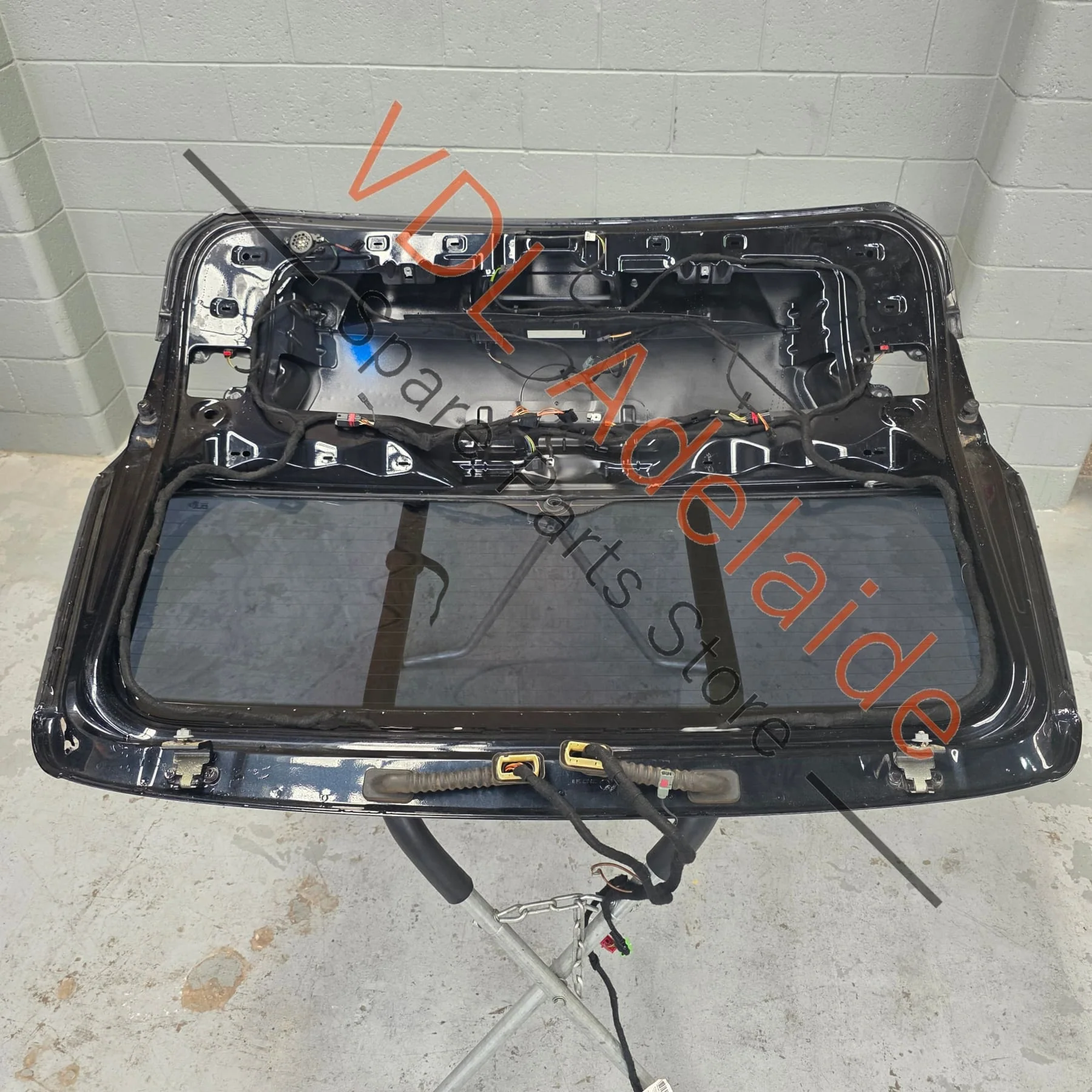 VW Volkswagen Touareg 7P 2011-2018 Boot Trunk Rear Panel 7P6827025B Black - Image 2