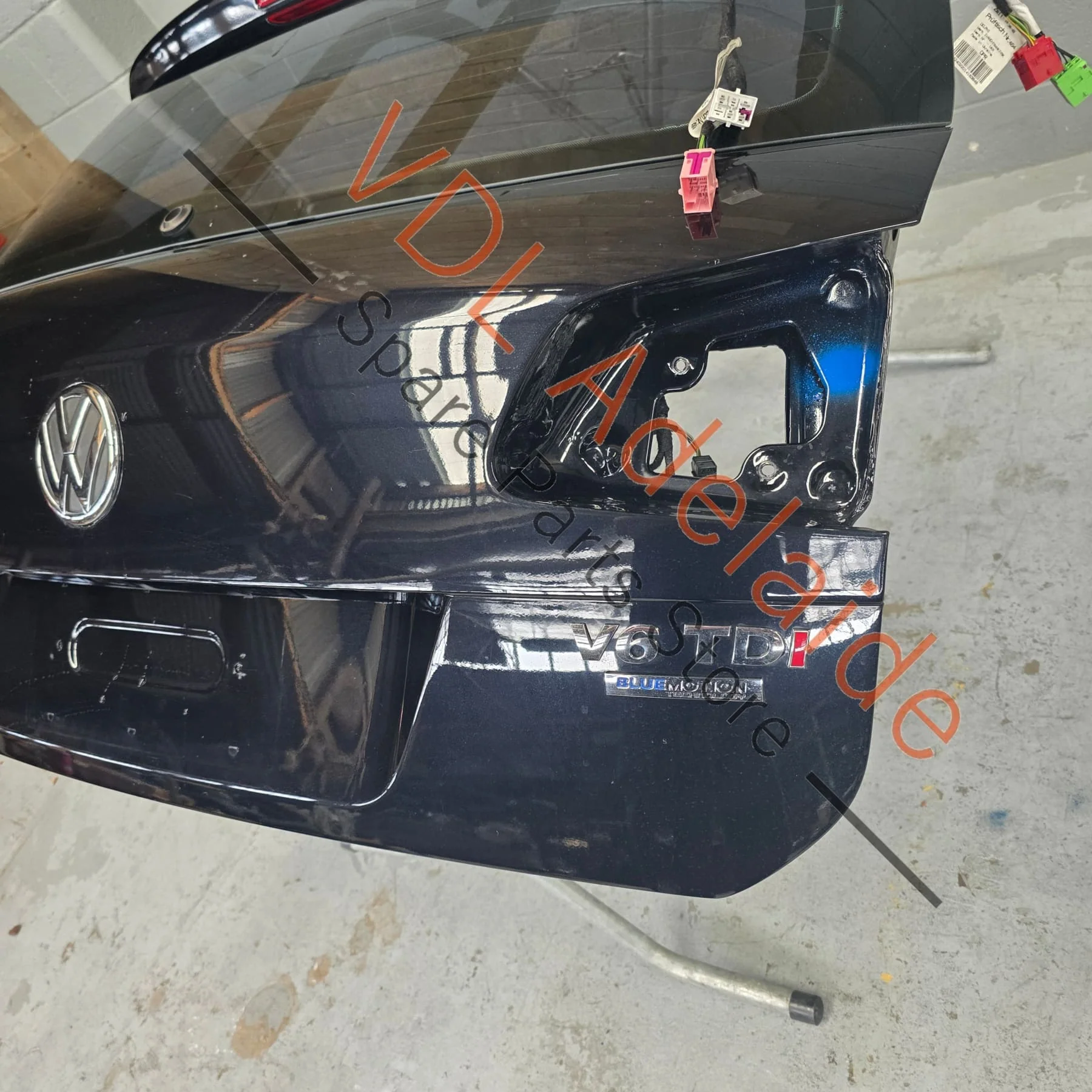 VW Volkswagen Touareg 7P 2011-2018 Boot Trunk Rear Panel 7P6827025B Black - Image 4