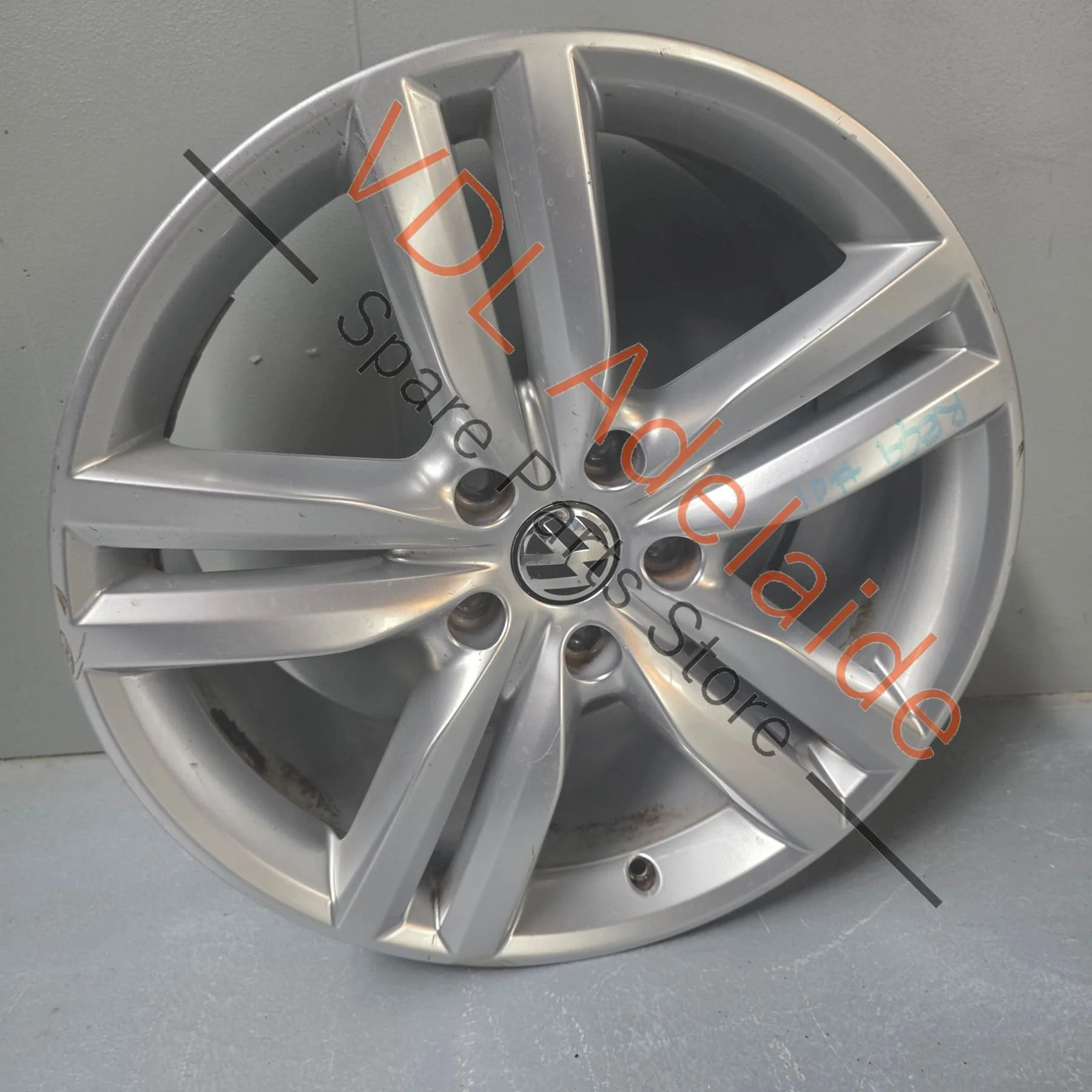 VW Touareg 20in x 9in Alloy Wheel 7P6601025AF Pikes Peak design #01