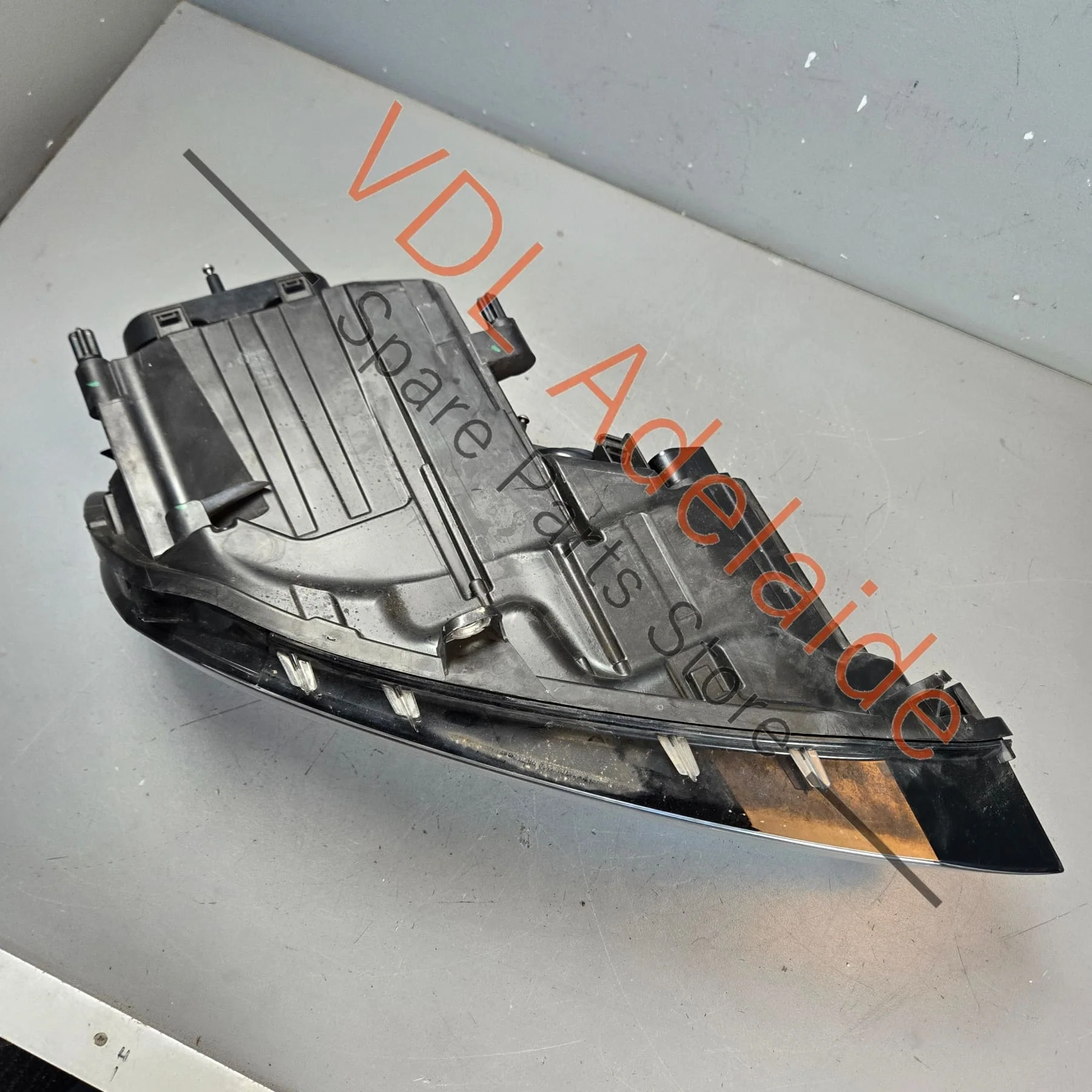 VW Touareg 7P Xenon Headlamp Left 7P2941751 - Image 7