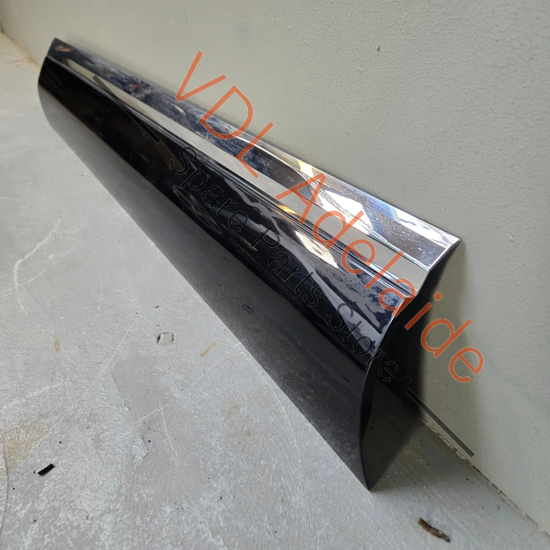 VW Touareg 7P Left Front Lower Door Exterior Moulding Trim 7P6854939H GRU - Image 4