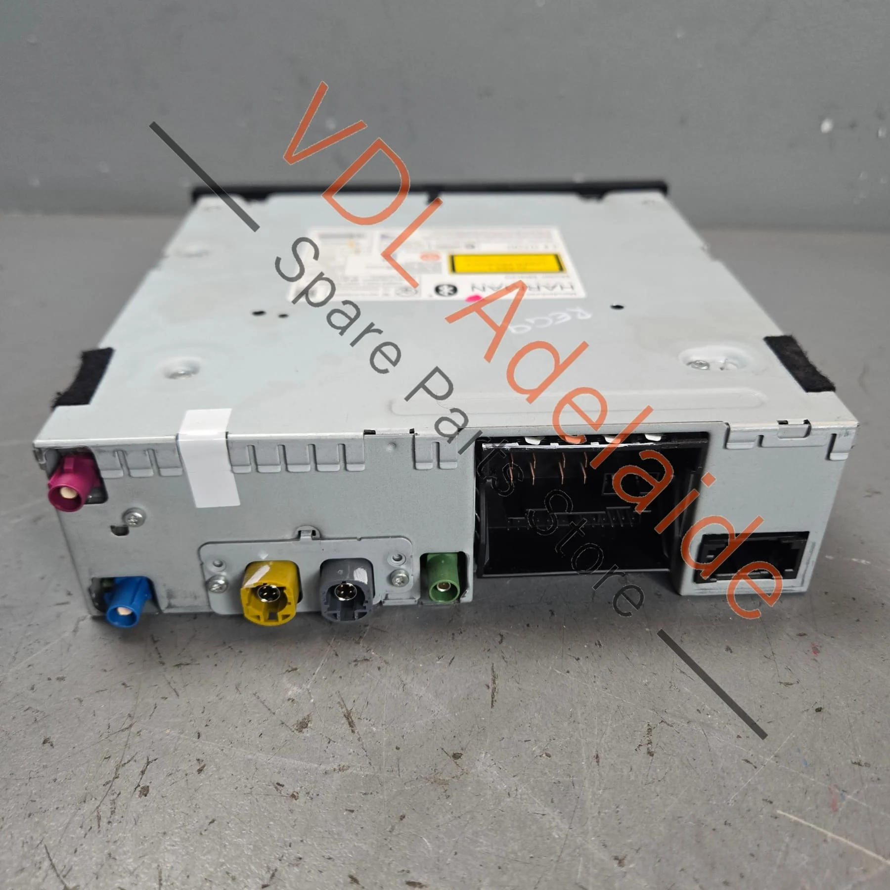 VW Touareg 7P Satnav MMI Radio Unit 7P6035764E - Image 6
