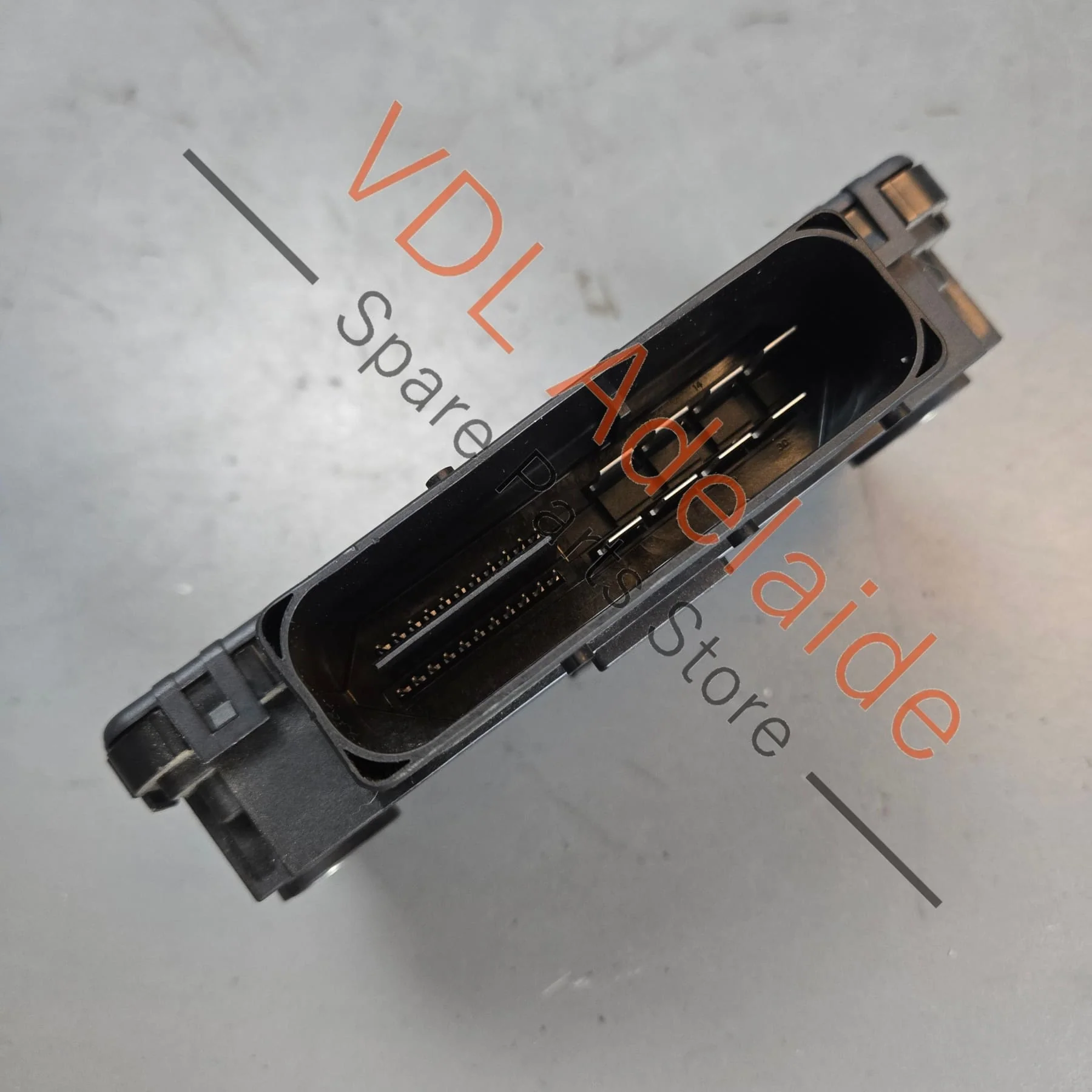 VW Touareg 7P Electric Park Brake Control Module 7P0907801F - Image 3