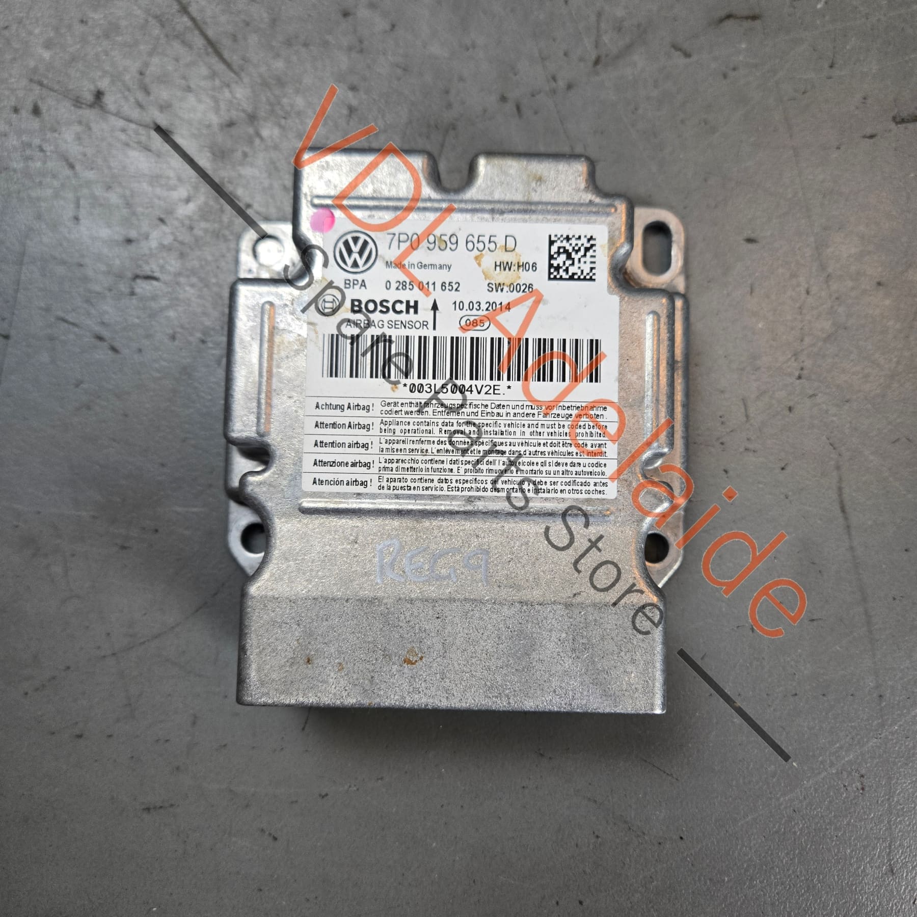 VW Touareg 7P Airbag Control Module 7P0969655D