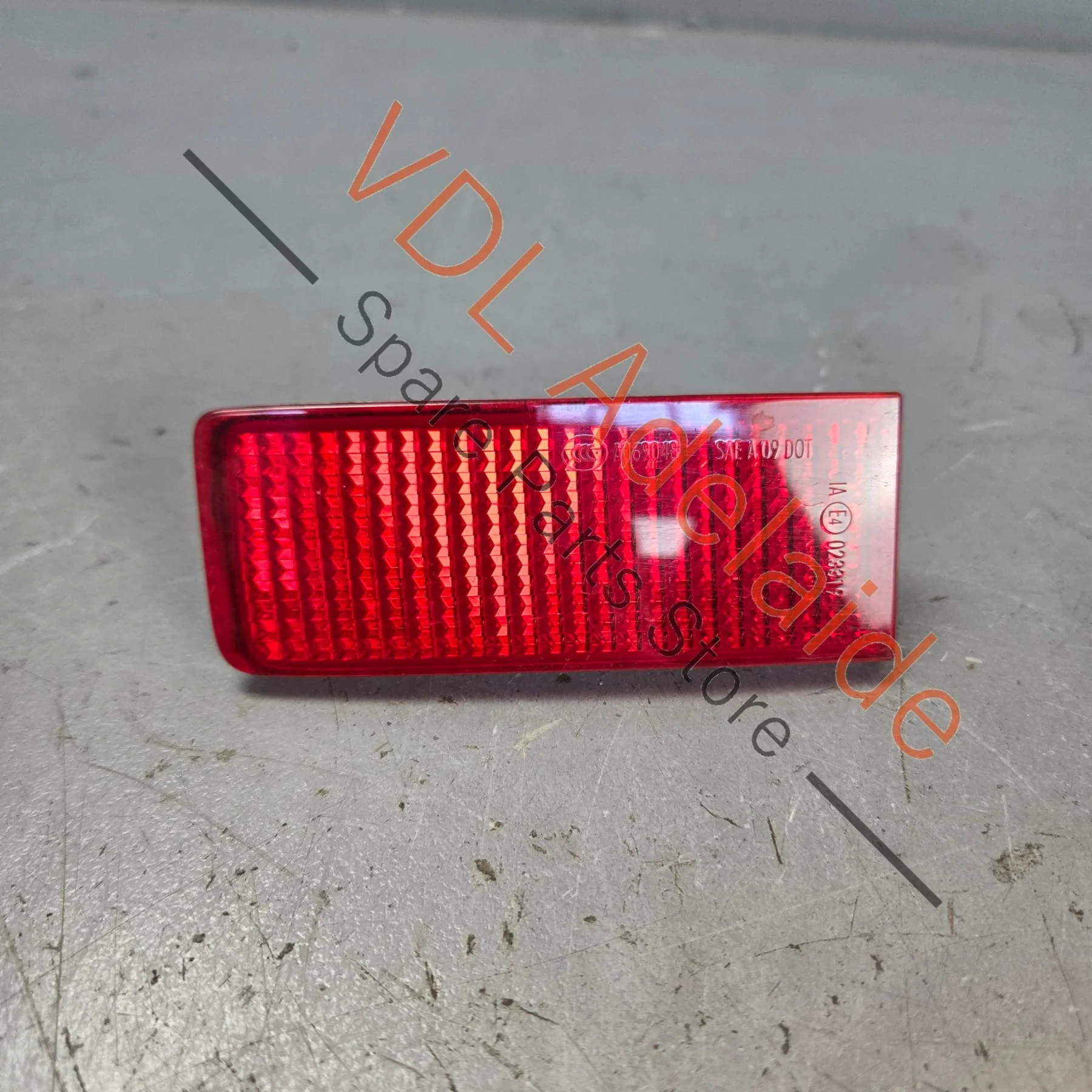 VW Touareg 7P Right Rear Bumper Reflector 7P6945106