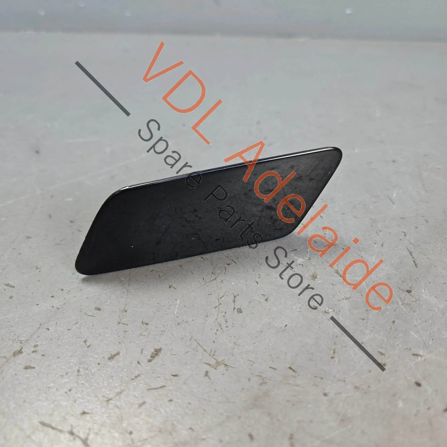 VW Touareg 7P Left Front Bumper Headlight Washer Flap Cover Trim 7P6807937 Black