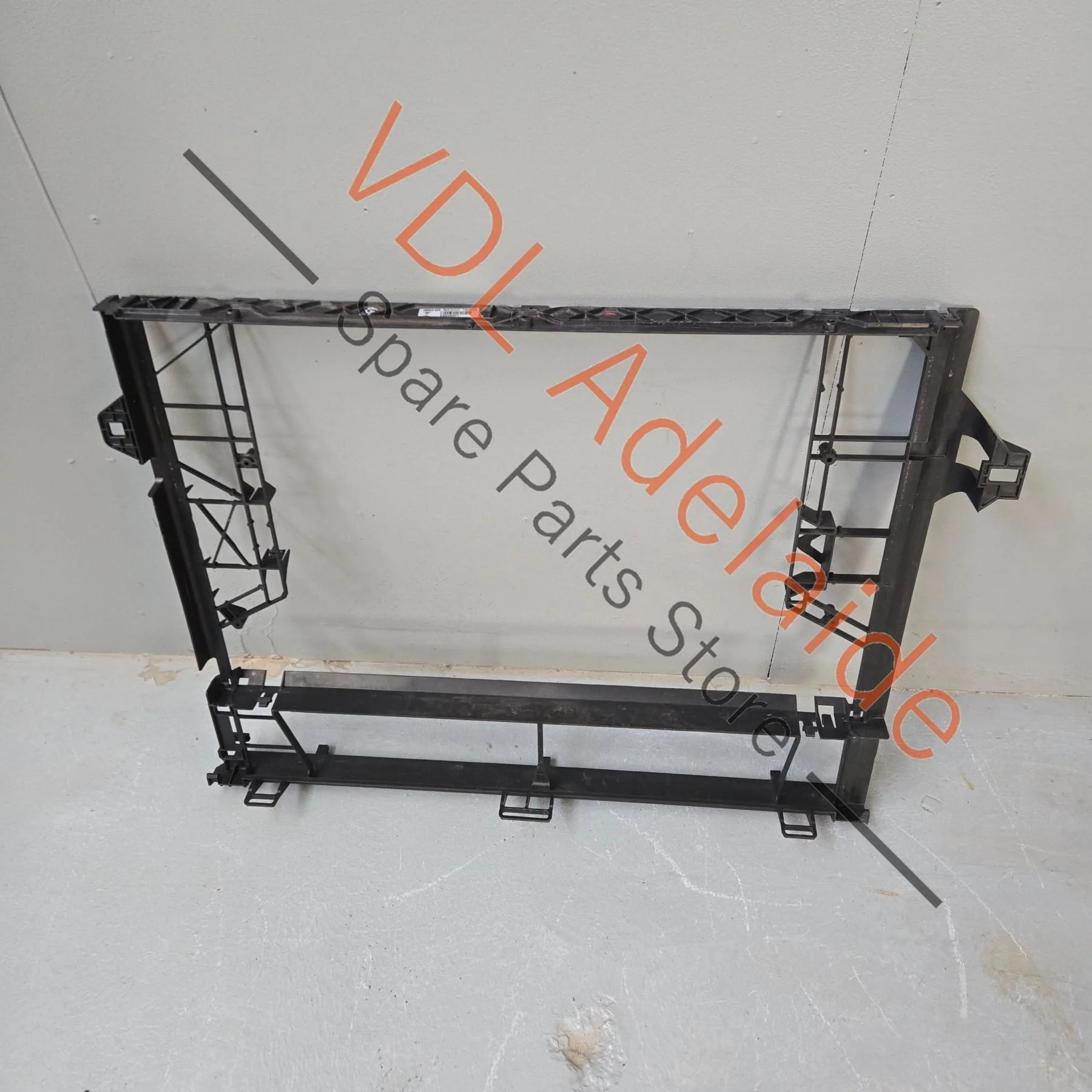VW Touareg 7P Porsche Cayenne 958 92A Radiator Surround Retaining Frame 7P6121201H - Image 3