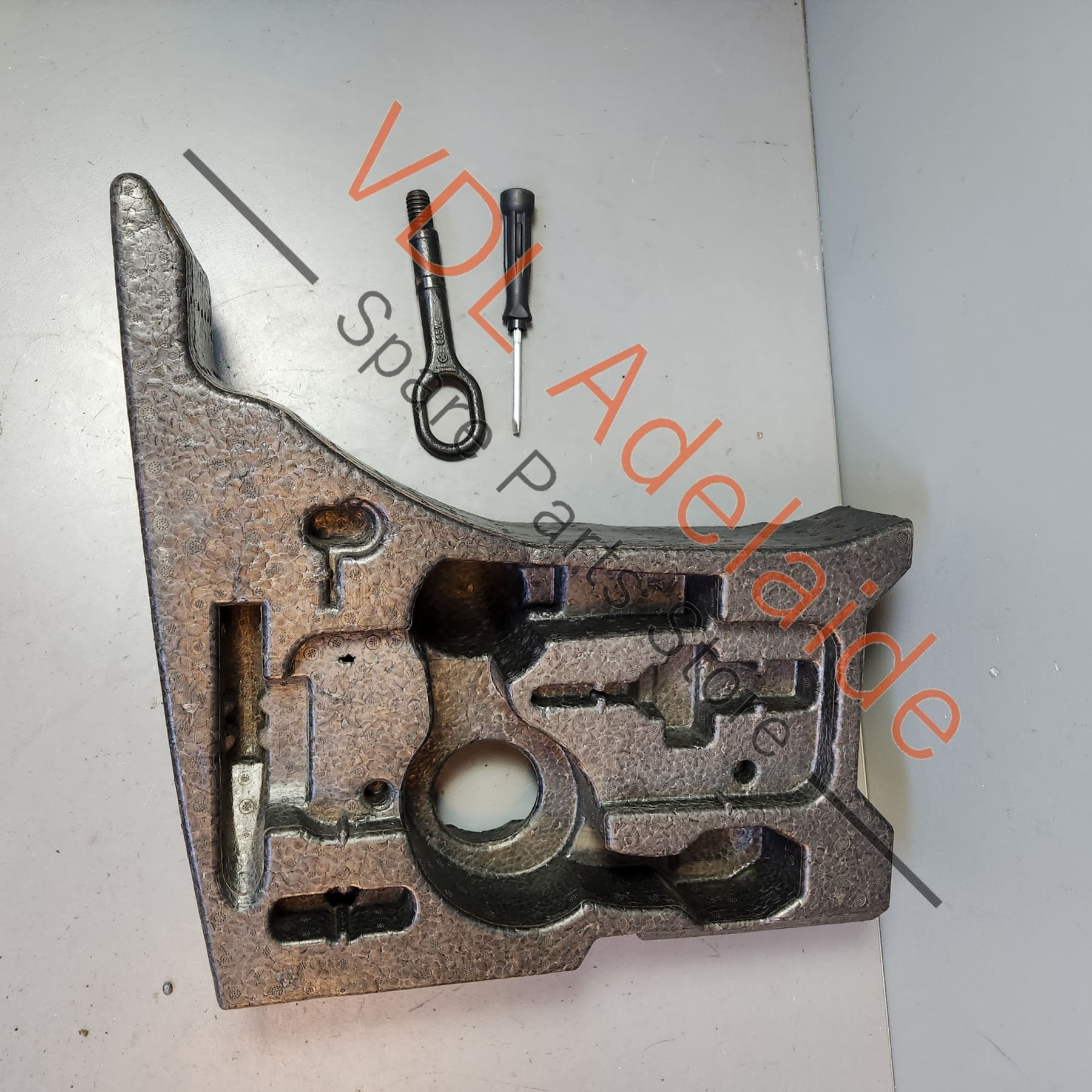 VW Golf R32 Boot Trunk Tool Storage Holder Trim Right Rear 1K6858858E - Image 5
