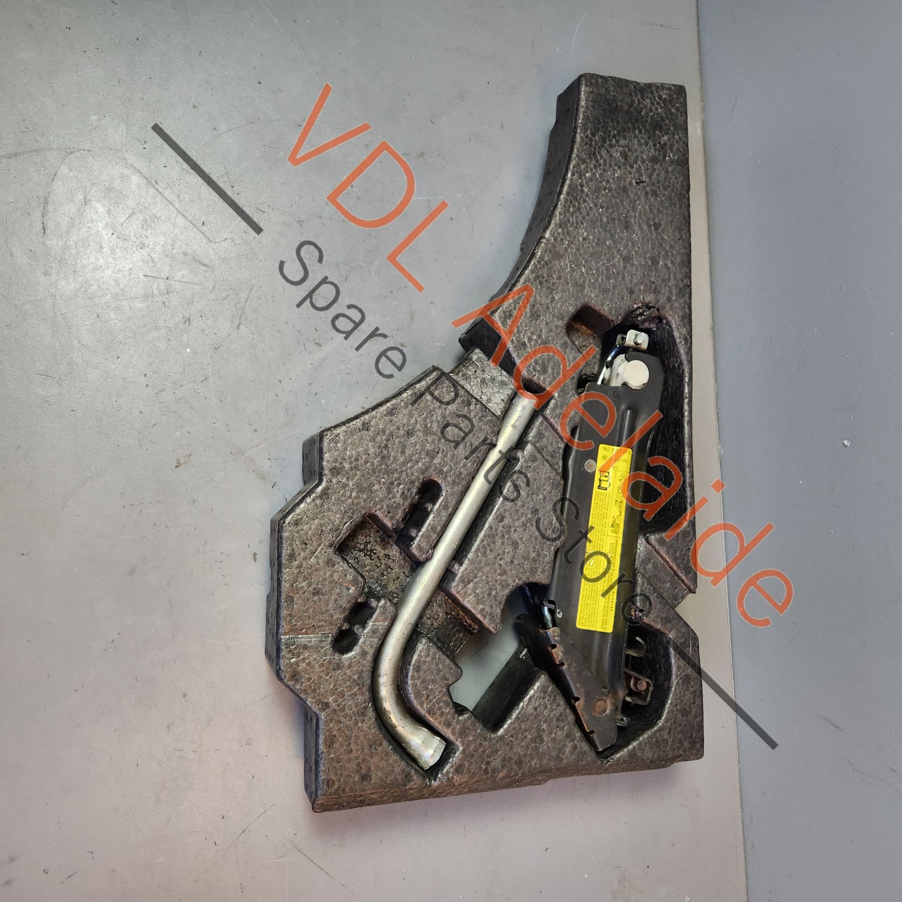 VW Golf MK5 R32 / GTi Tool Storage Kit w Jack & Spanner 1K0011031H 1K6858858D - Image 5