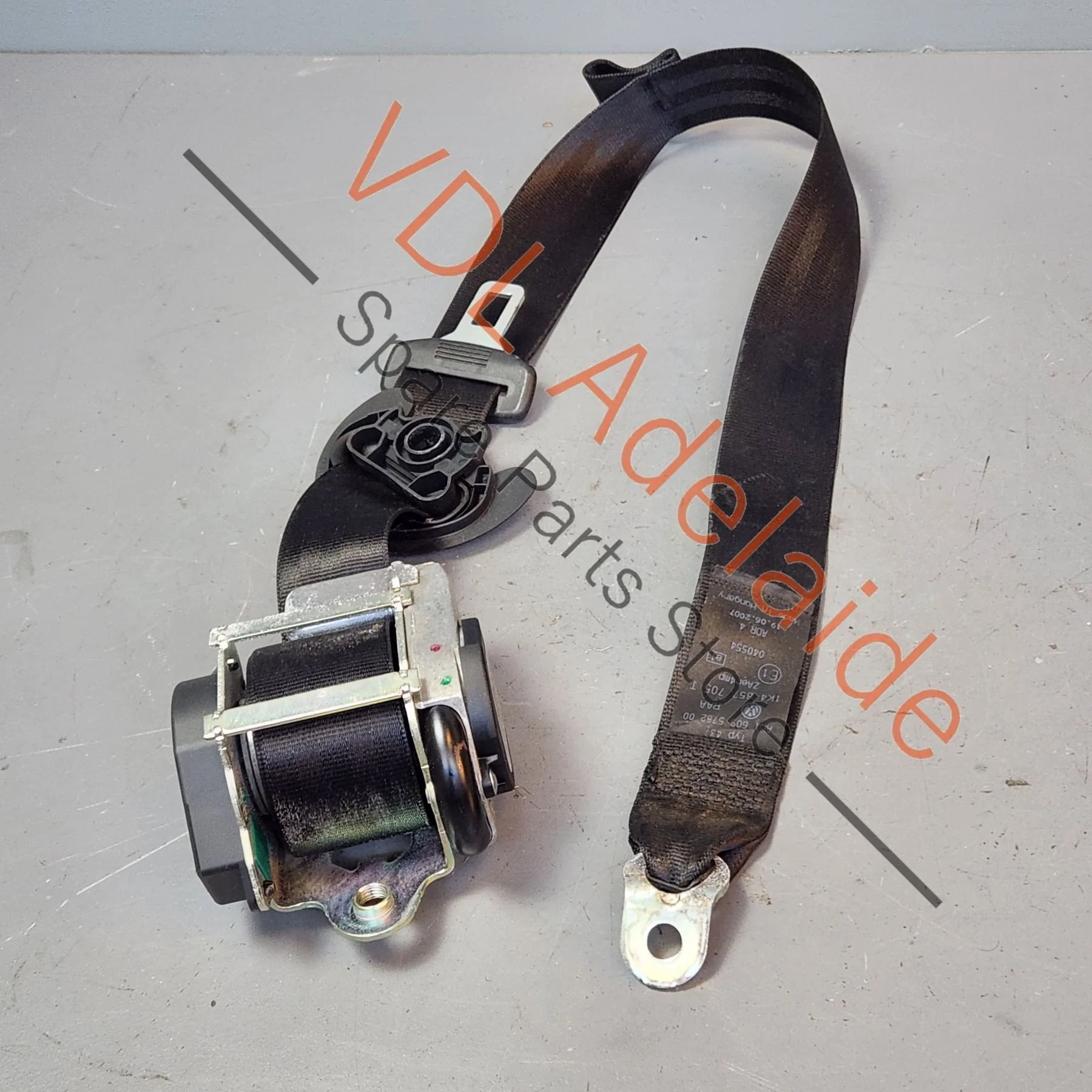 VW Golf MK5 Left Front Seatbelt 1K4857705T 1K4857705AT RAA Suit 4dr RHD vehicles