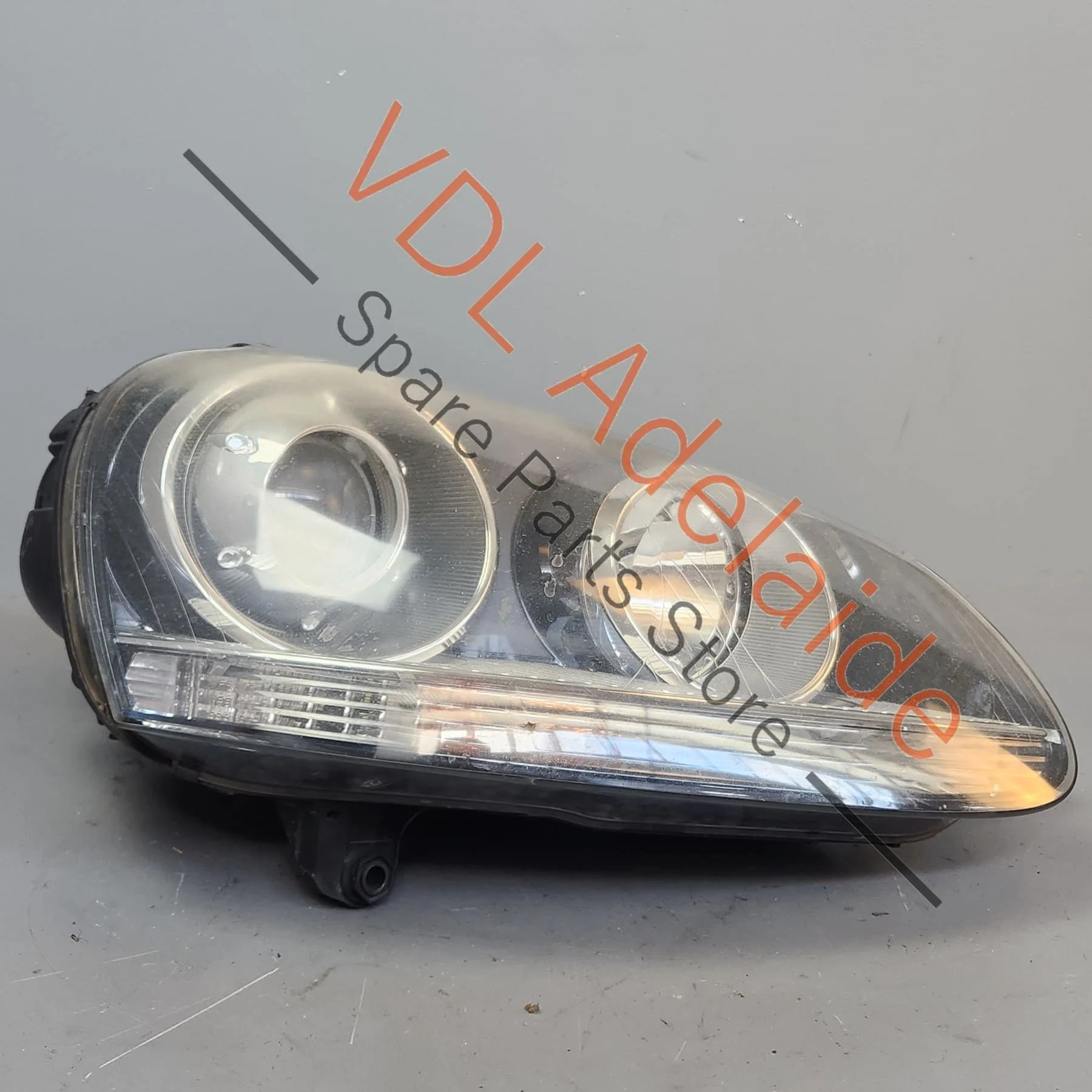 VW Golf R32 Genuine Xenon Headlamp RHS Right Side 1K6941040A 1K6941032A - Image 2