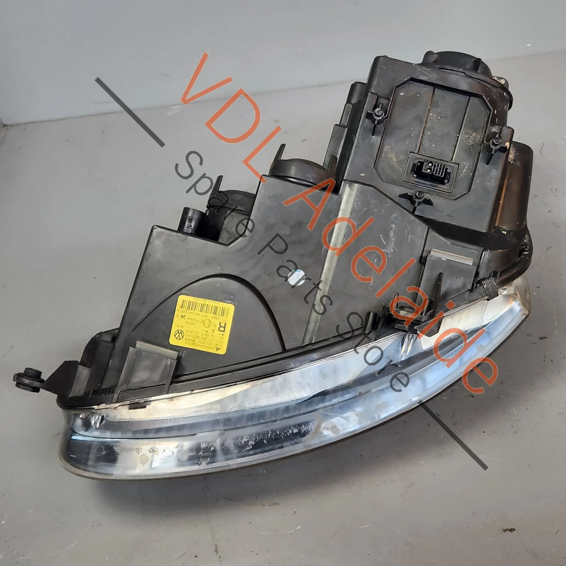 VW Golf R32 Genuine Xenon Headlamp RHS Right Side 1K6941040A 1K6941032A - Image 9