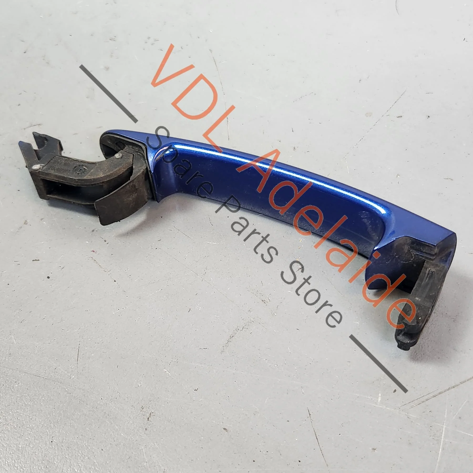 VW Golf MK5 Exterior Door Handle 3B0837205G GRU - Image 2