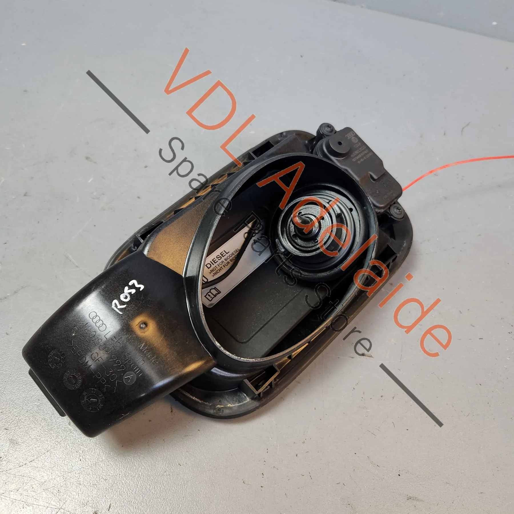 Audi Q7 4L Gas Petrol Diesel Fuel Filler Door Cap Cover 2T2T Orca Black Metallic 4L0809999A 4L0809907A GRU - Image 6