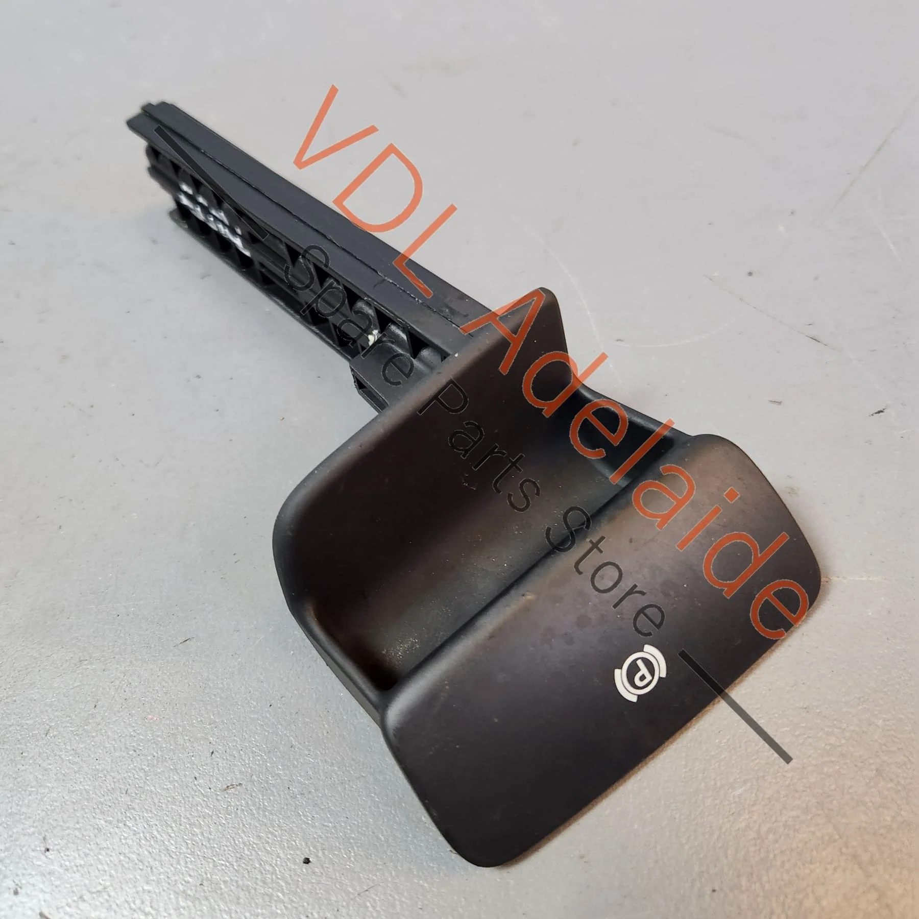 Audi Q7 4L Park Brake Release Actuator Grip Handle for RHD 4L2711814 / 4L2711878