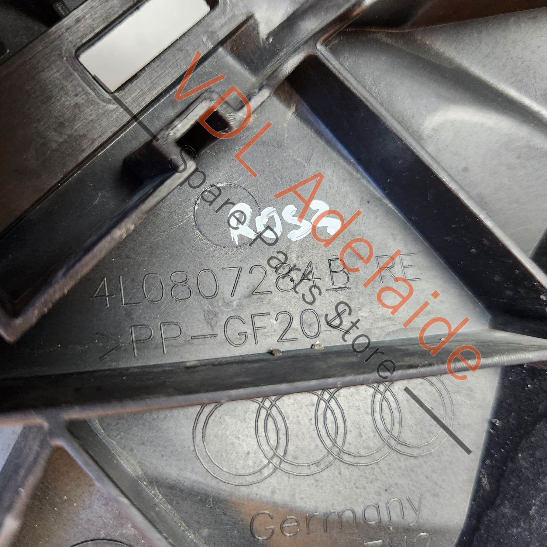 Audi Q7 Radiator Guide for Bumper Front Right 4L0807284B - Image 5