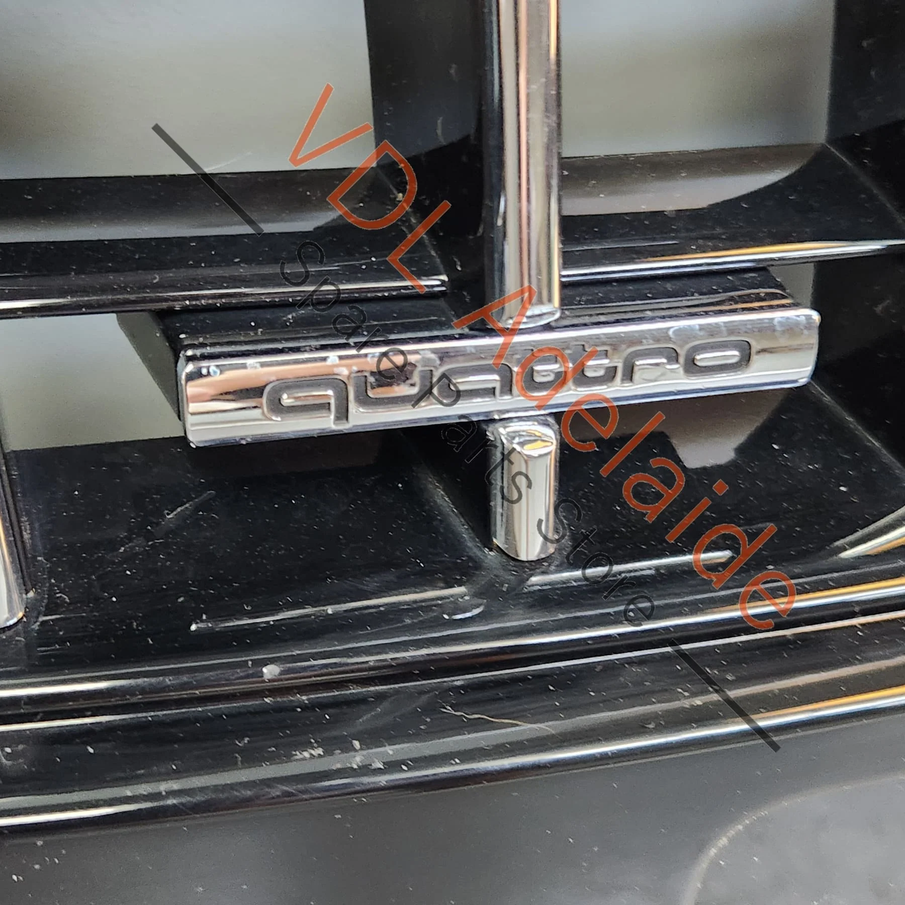 Audi Q7 Front Radiator Grille Genuine OEM 4L0853651G T94 Includes Badges - Image 5