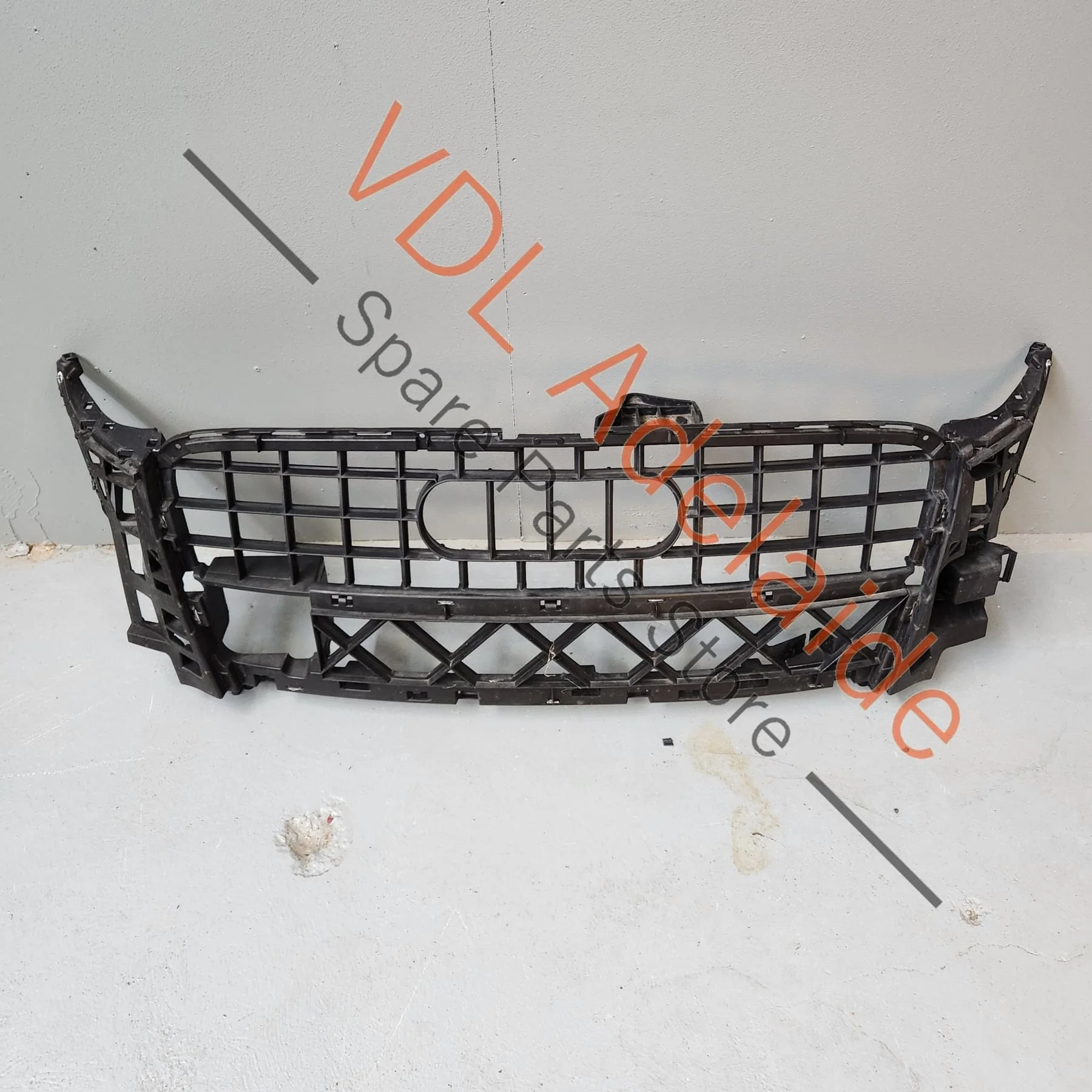 Audi Q7 Front Bumper Inner Liner Bracket 4L0807233
