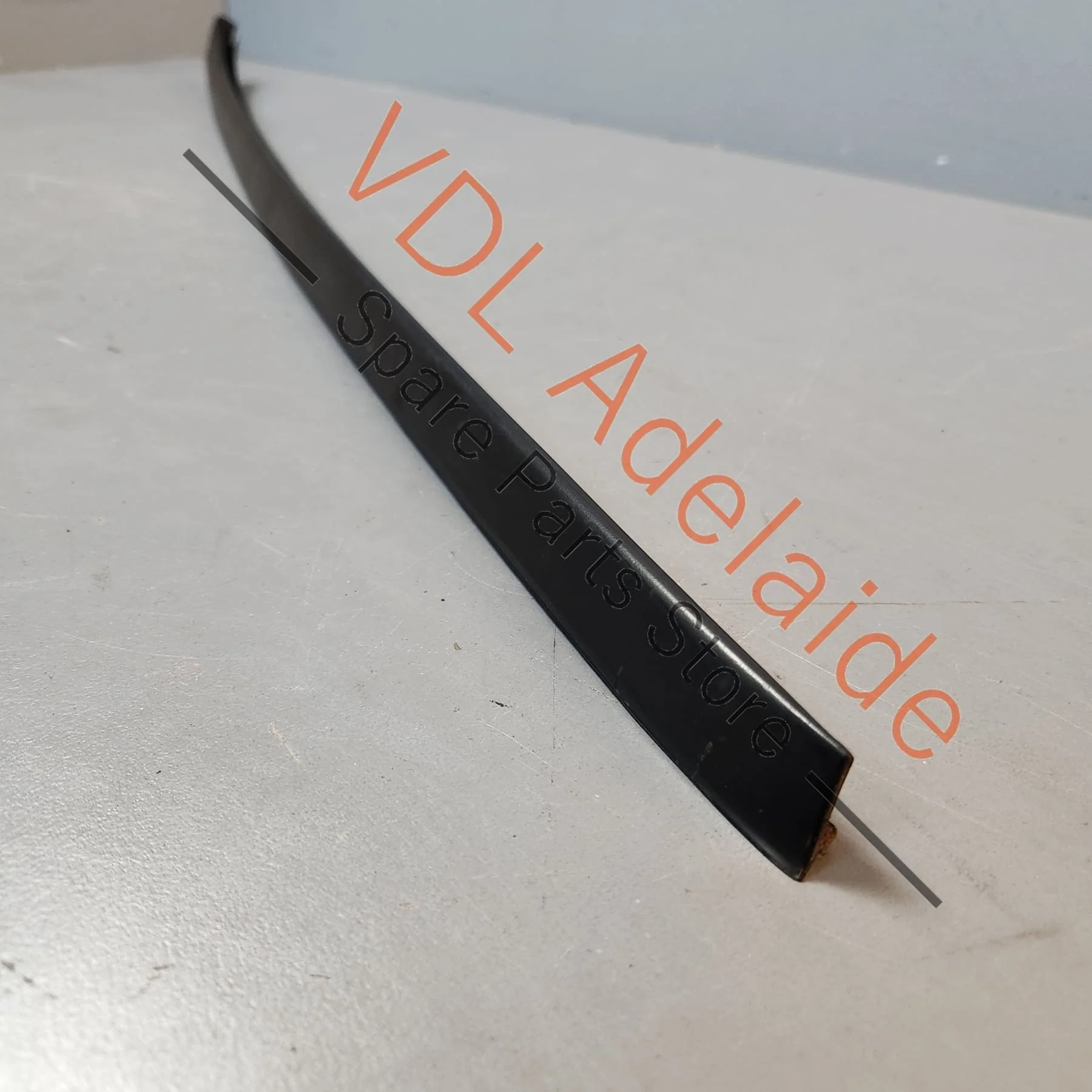 Audi Q7 Windscreen Water Deflector Strip Moulding Left Side 4L0854327