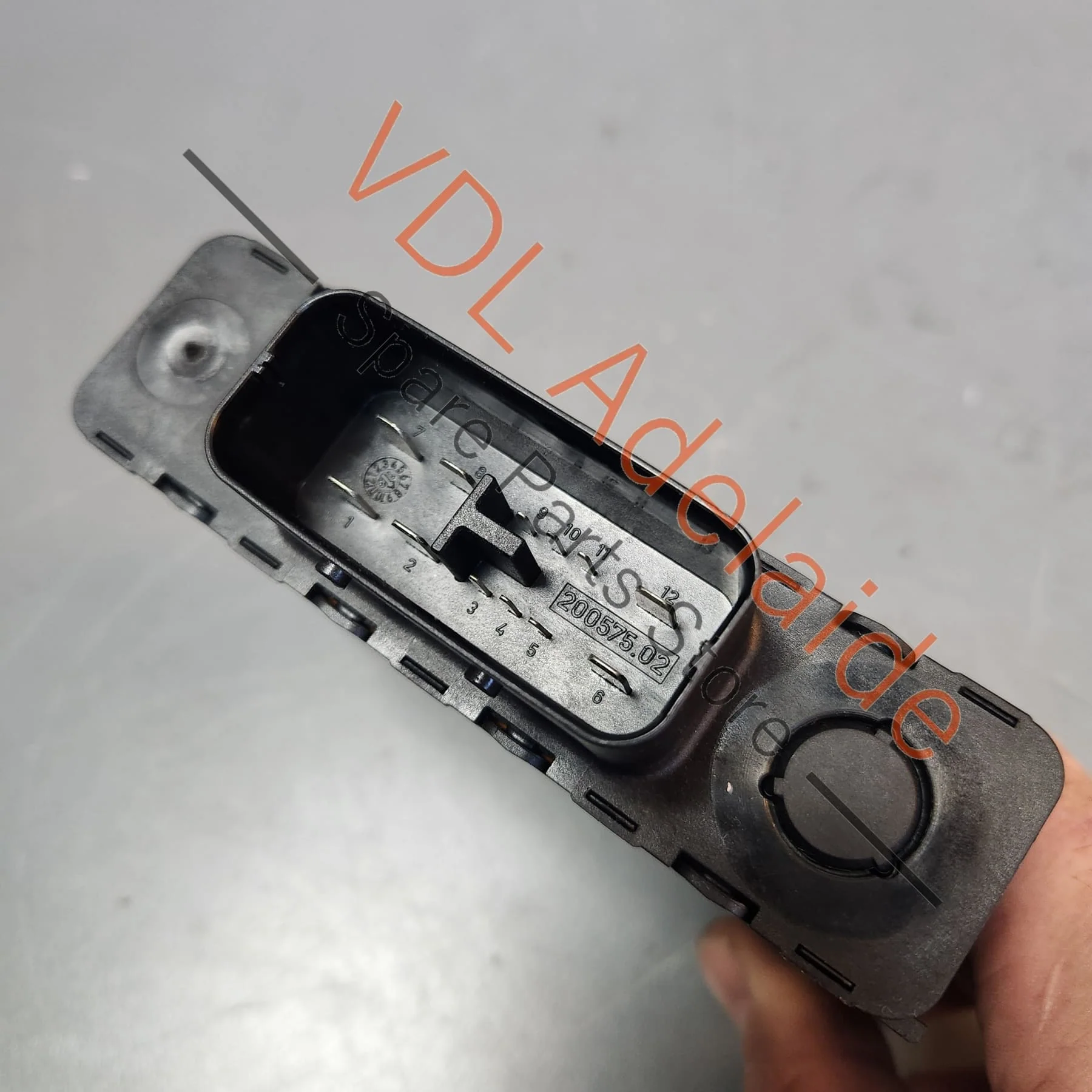 Audi Q7 4L Voltage Stabiliser Module 400W 8K0959663 - Image 5