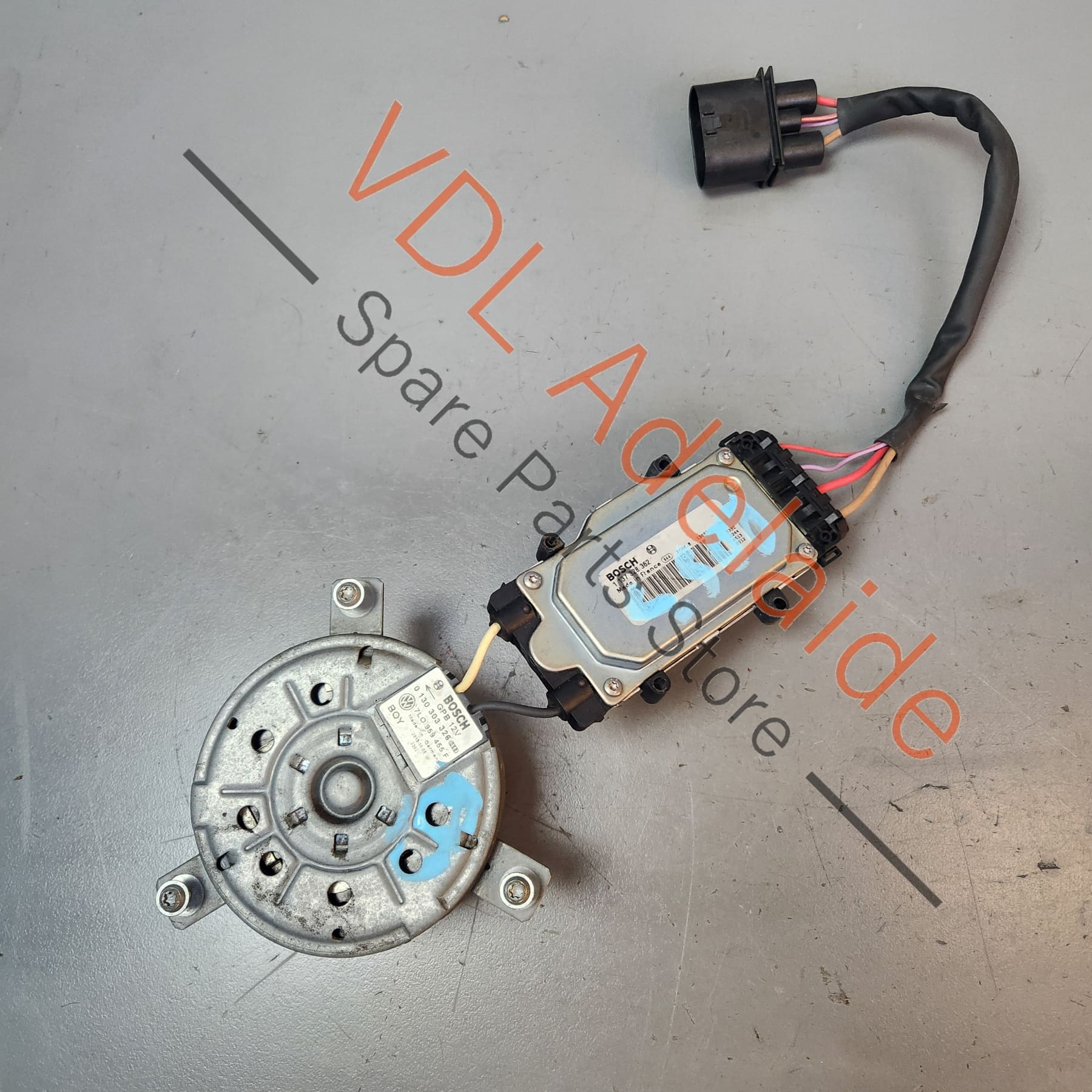 Audi Q7 Porsche Cayenne Left LHS Radiator Fan Motor for 300mm blade 7L0959455F