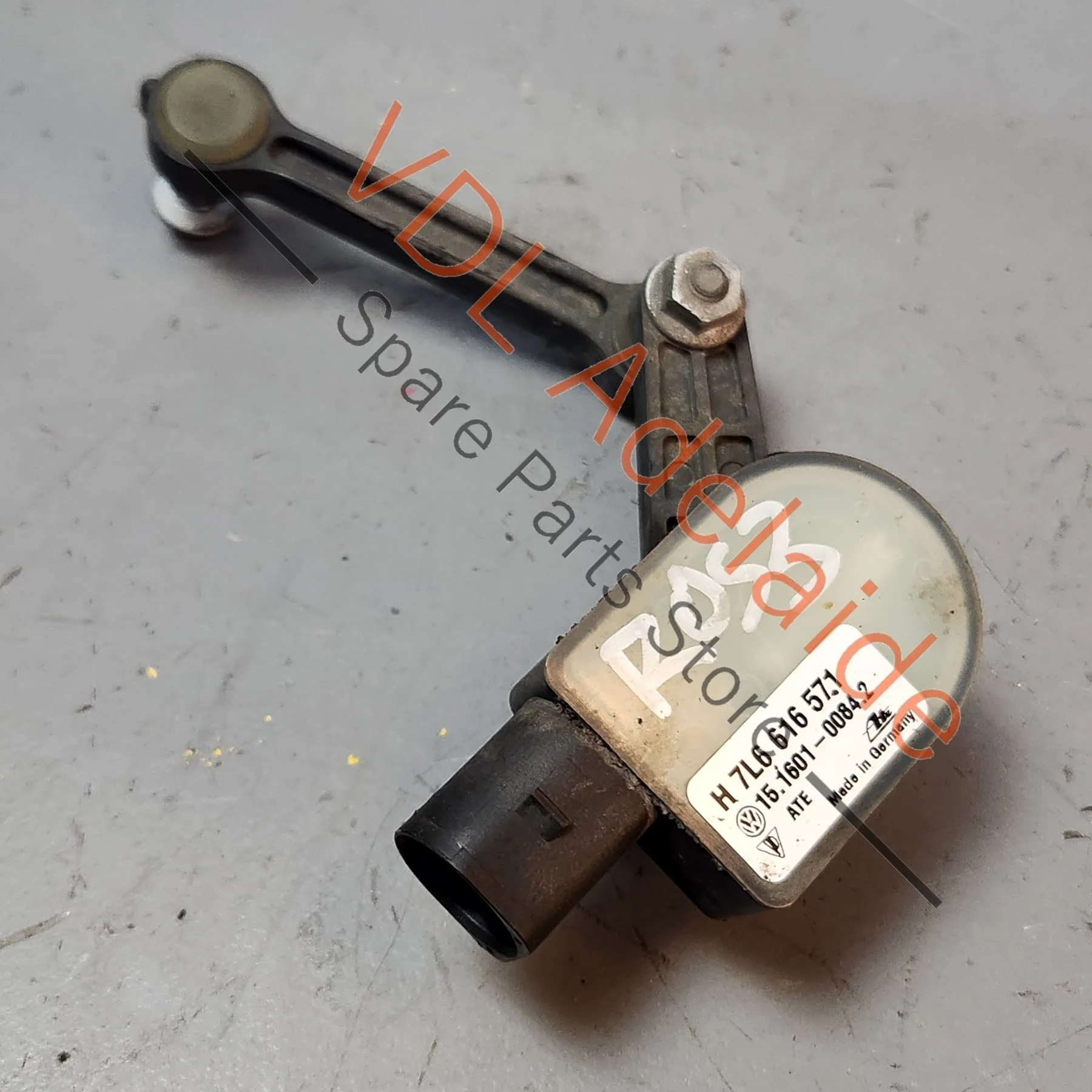 Audi Q7 Rear Suspension Level Sensor 7L6616571