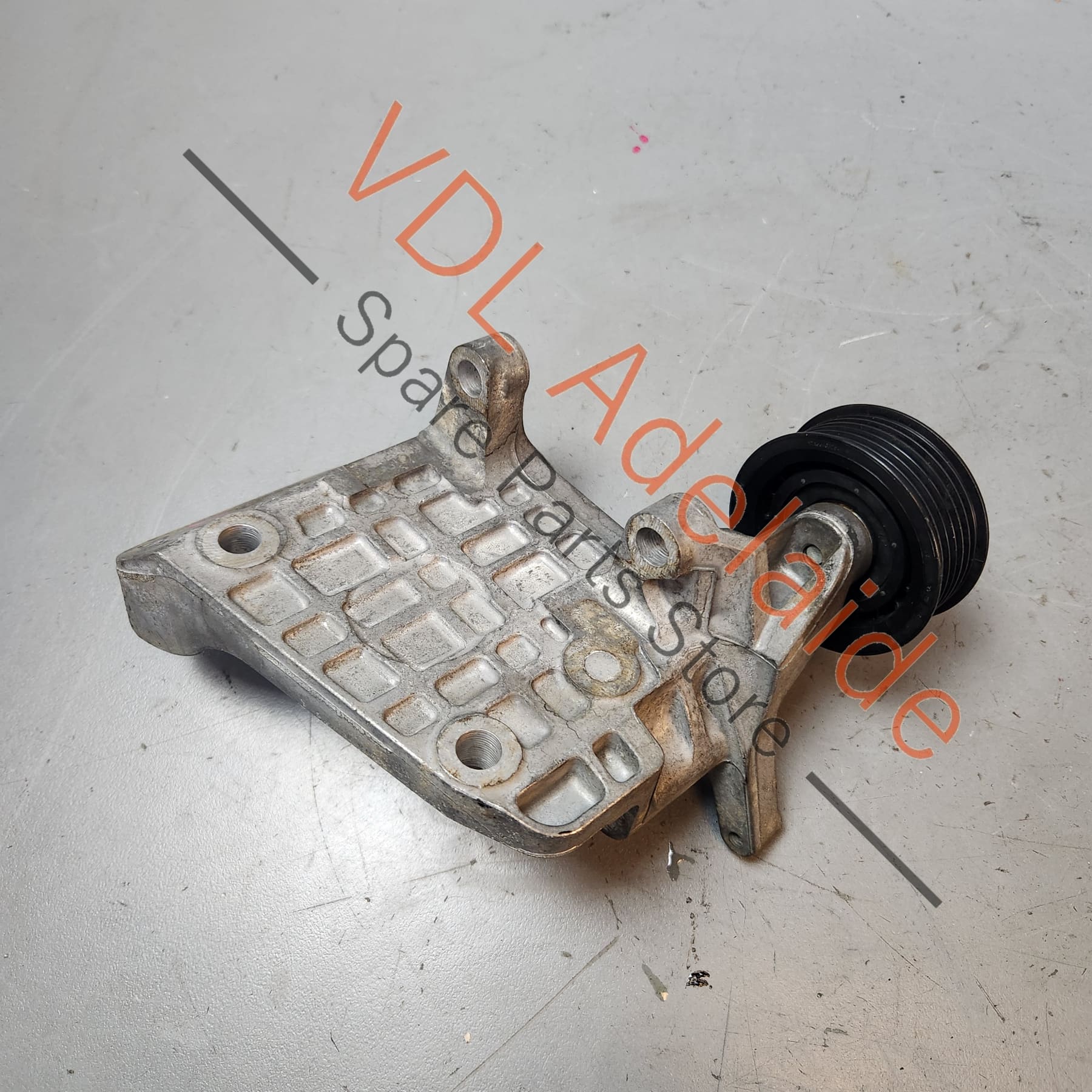 VW Audi V6 Tdi 3.0 Engine Bracket for Alternator 039903143AJ - Image 6