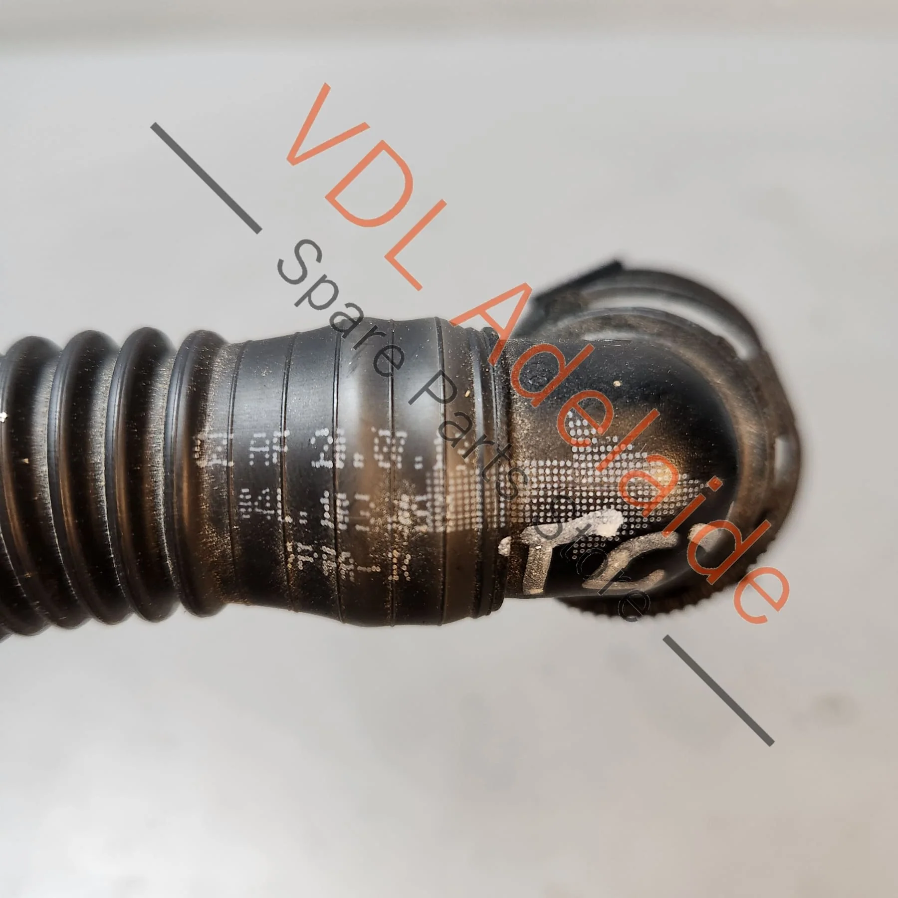 VW Volkswagen Diesel Oil Breather Hose Pipe 04L103493 - Image 4