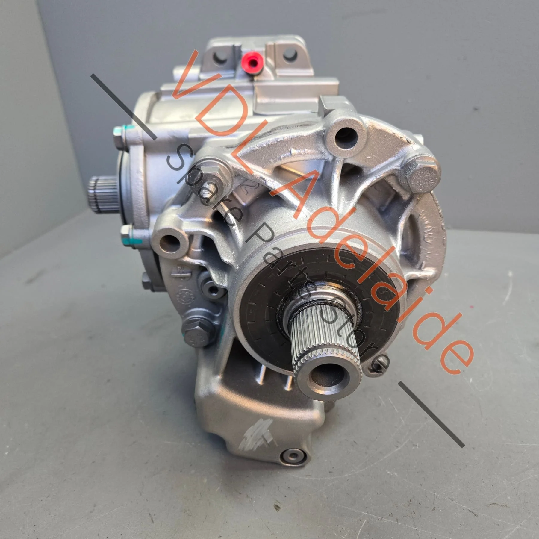 Genuine OEM - Audi RS3 8V Front Transfer Case Bevel Box Angle Final Drive 0CP409053E 0CP409053R - Image 3